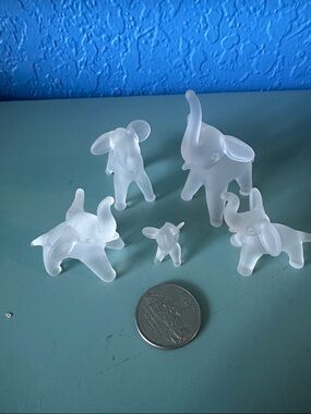 Miniature Frosted  White Glass Elephant Figurine Set - Decorative